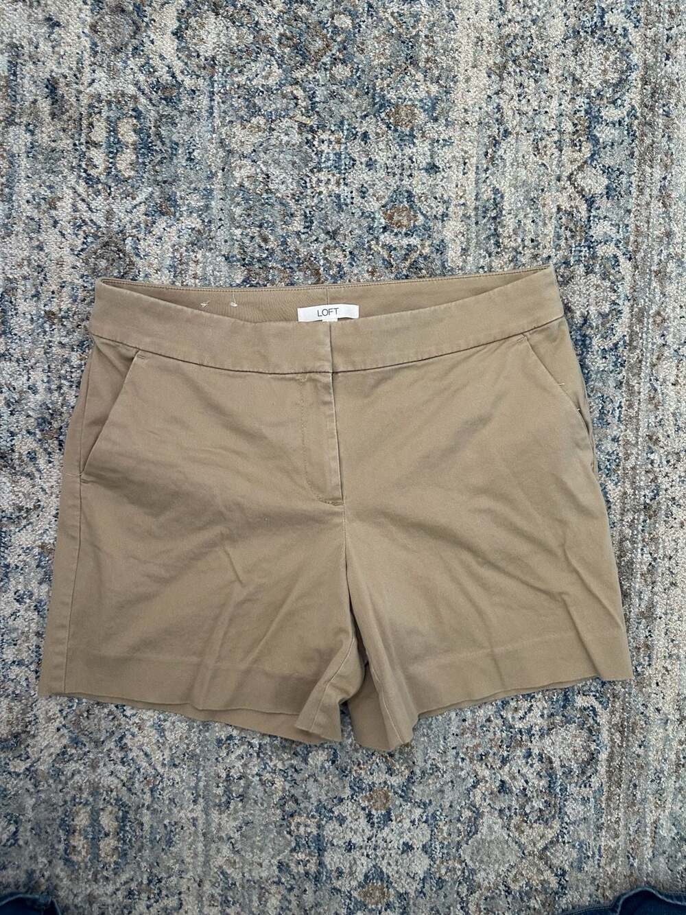 LOFT The Riviera Short Khaki Chino Size 8